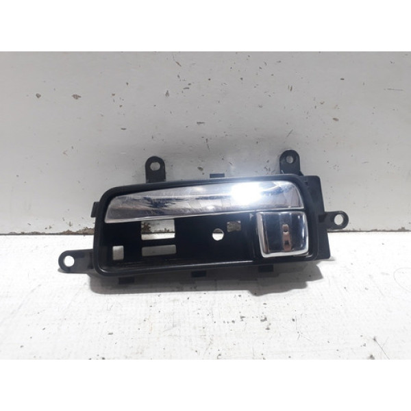 Maçaneta Interna Dianteira Esquerda Nissan Sentra 2008/2013