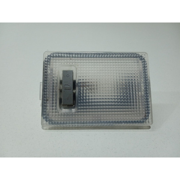 Lanterna Luz Cortesia Teto Chevrolet Tracker Ltz 2012/2016