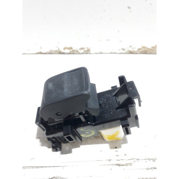 Comando Vidro Elétrico Traseiro Esquerdo Etios 2015/2018