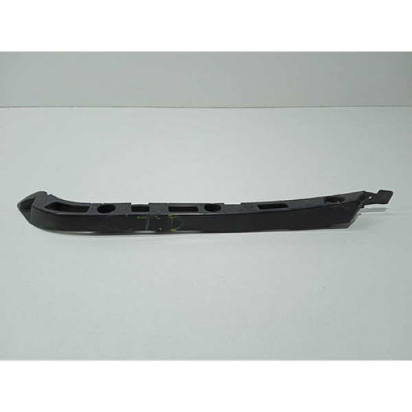 Guia Para-choque Traseiro Direito Gm Cruze Sedan 2012/2015