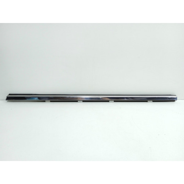 Pestana Externa Traseira Esquerda Gm Tracker Ltz 2012/2016 Cromado