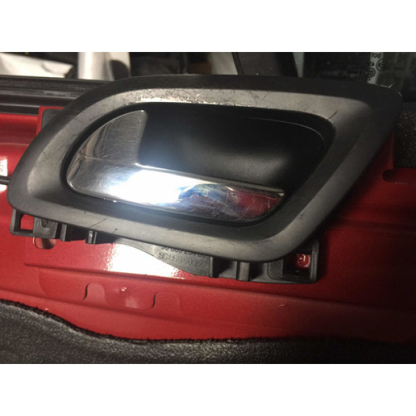 Maçaneta Interna Dianteira Esquerda Peugeot 408/308 2011...