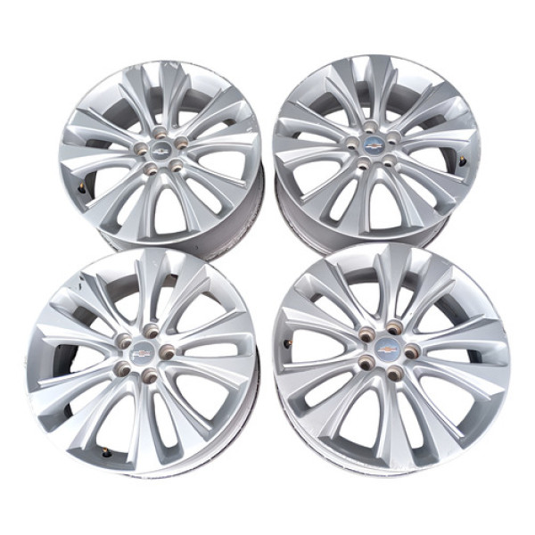 Jogo De Aro 18  Chevrolet Tracker Premier 2017 2018 2019 Prata