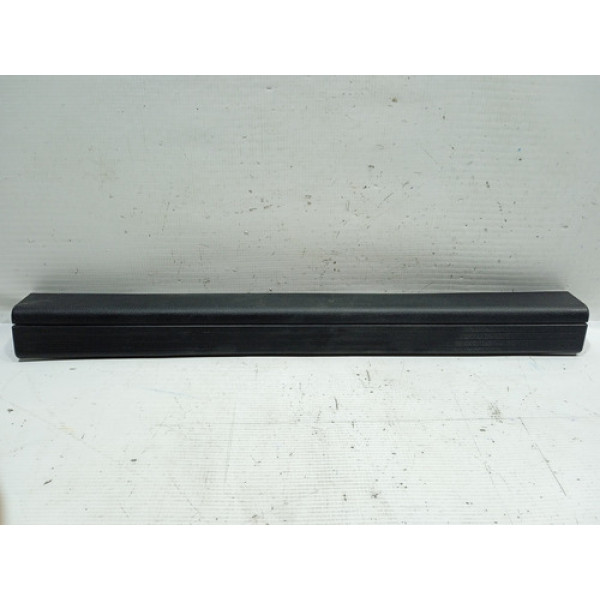 Soleira Porta Dianteira Direita Mercedes C180 2010/2013 Preto