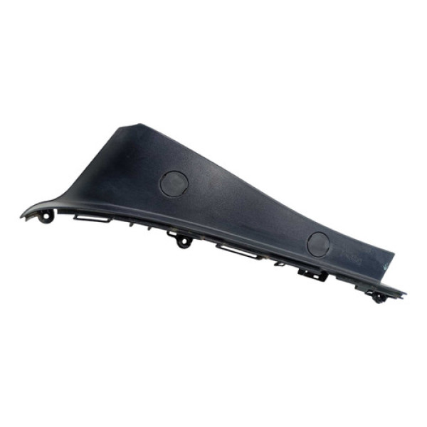 Acabamento Moldura Lanterna Esquerda Gm Tracker 2017 2019 Preto