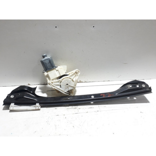 Máquina De Vidro Traseira Esquerda Mercedes C180 2009/2012