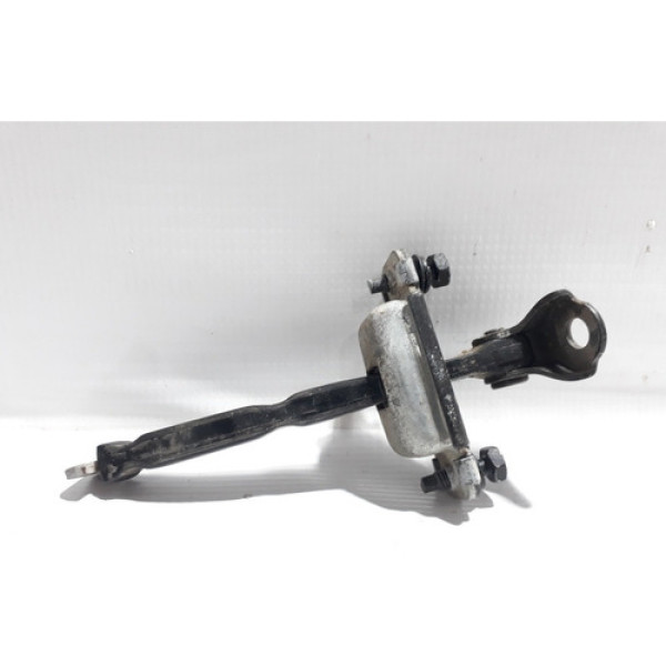 Limitador De Porta Traseira Direita Elantra 2011/2015