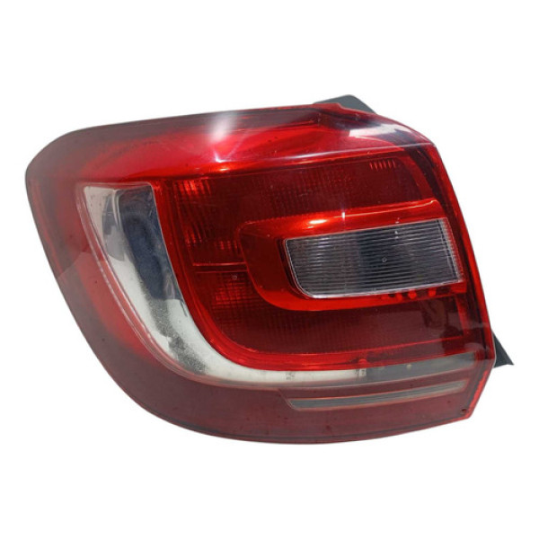 Lanterna Traseira Esquerda Renault Sandero 2015 (detalhe)