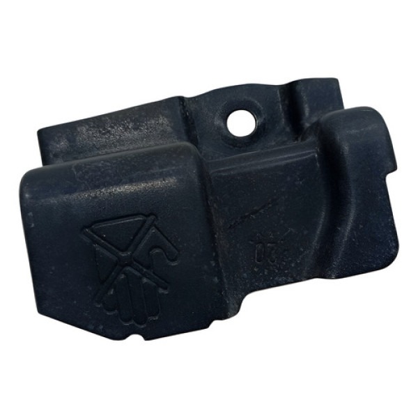 Protetor Fechadura Capô Dianteiro Toyota Yaris 2020