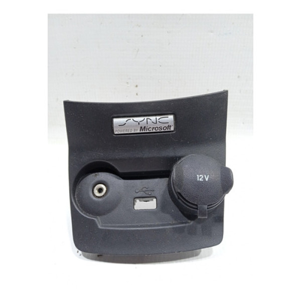 Moldura Com Tomada 12v Auxiliar New Fiesta 2011/2013 México 