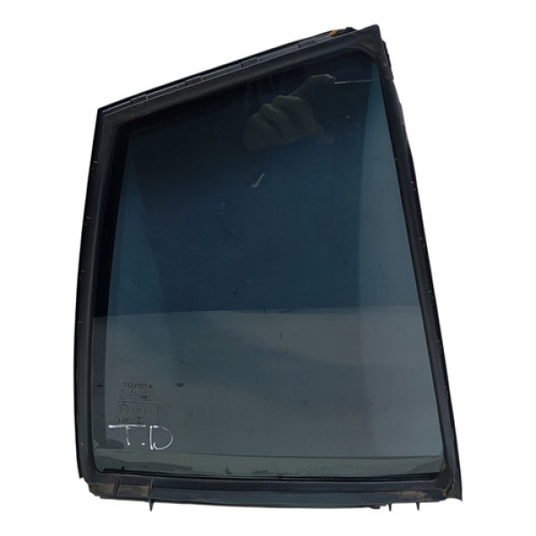 Vidro Fixo Traseiro Direito Toyota Yaris Hatch 2020