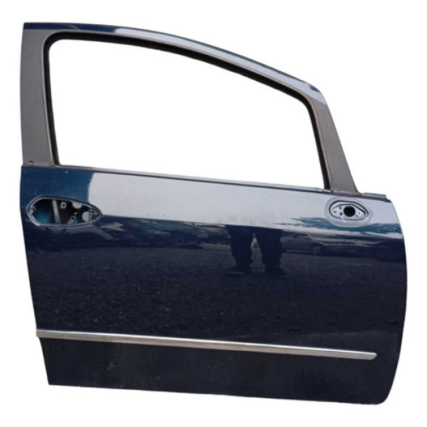 Porta Dianteira Direita Fiat Linea 2009 2014
