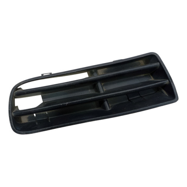 Moldura Farol De Milha Esquerdo Volkswagen Golf 2000 2004