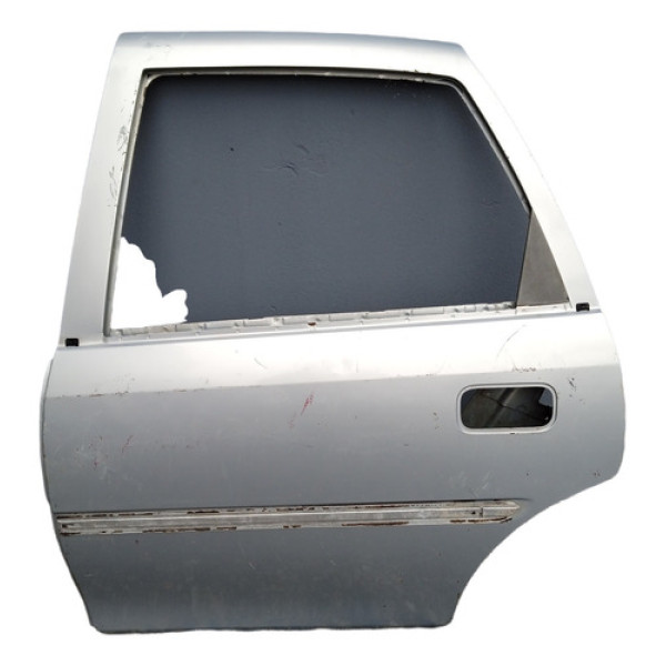 Porta Traseira Esquerda Gm Vectra 1997/2004  Traseira Esquerdo Prateado