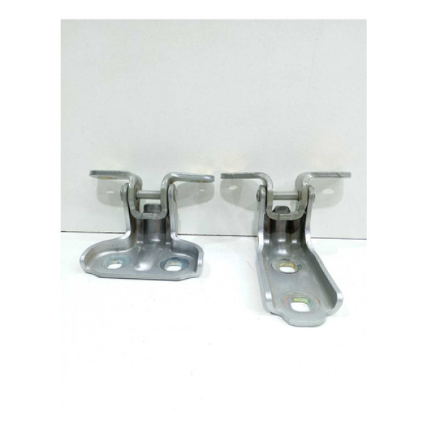 Par Dobradiça Porta Traseira Direita Gm Tracker 2017 2019