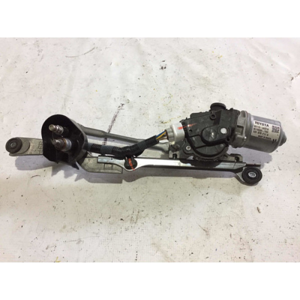 Galhada Do Limpador Dianteiro Com Motor Toyota Etios 10 A 18