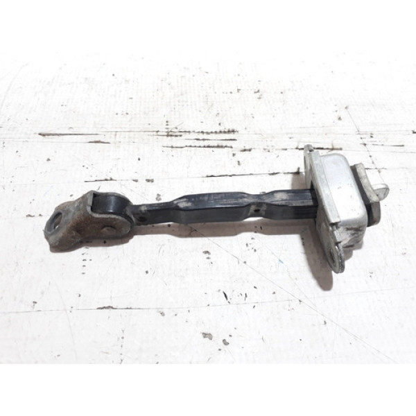 Limitador Da Porta Traseira Direita Nissan Sentra 2008/2013